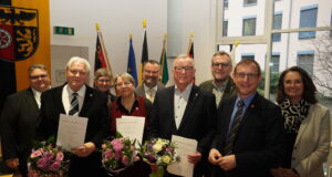 Zwei Ehrennadeln für Bürger aus Rhein-Selz