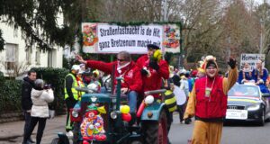 „Straßenfastnacht is de Hit, ganz Bretzenum macht mit!“