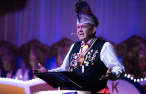 Von Major Tom bis Meenz Fastnacht >>>HKG räumte Jugend reichlich Platz bei der Kostümsitzung in der Sporthalle