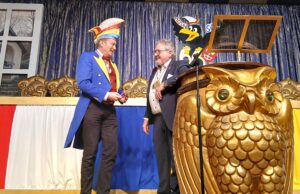 Eine mutige Entscheidung vor 66 Jahren Fastnacht >>>Schwarze Gesellen Laubenheim feiern sechs mal elfjähriges Jubiläum mit Matinee