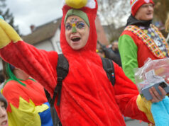 Als Gott Jocus die Sonne nach Mombach geleitete