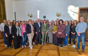 Sozialministerin Heike Hofmann besucht Rüsselsheim am Main anlässlich des Kita-Assistenzprogramm
