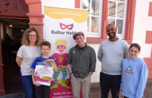 Kleine Kulturhelden sind weiter in Aktion Kultur >>>Konzertlesung mit Sascha Gutzeit kam prima an