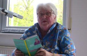 „De heiliche Paarweck und annern Geschichtcher“ Hildegard Bachmann begeisterte mit ihrer Lesung in der TGM-Halle Gonsenheim