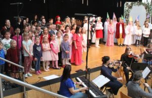 „Zauberflöte“ kindgerecht auf der Bühne Musiktheater >>>Singakademie führt Opernklassiker in Ingelheim auf