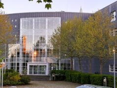 Statt Pharma-Unternehmen künftig Schüler im Lerchenberger Novo-Nordisk-Gebäude?