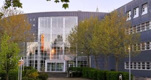 Statt Pharma-Unternehmen künftig Schüler im Lerchenberger Novo-Nordisk-Gebäude?