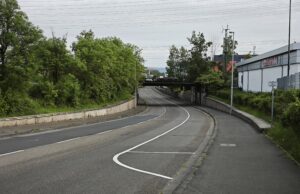 Entlastung für den Parknotstand in Mombach Parkraum >>>25 bis 30 zusätzlichen Stellplätzen hinter dem Kreisel in Mombach