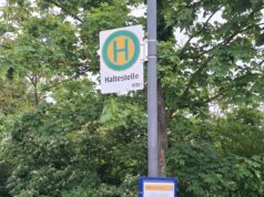 Eine Bushaltestelle im Testmodus