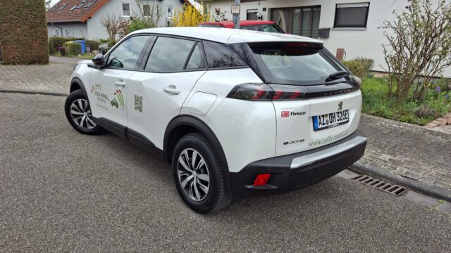 Ein E-Carsharing-Fahrzeug von Solix energie wird am Bahnhofsparkplatz zur Nutzung bereit stehen.
