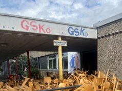 Städtekooperation „Drei gewinnt“ spendet Schulmöbel für die Ukraine