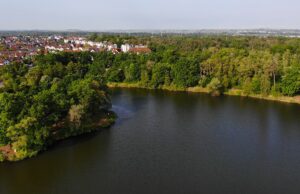 „Geschichten von Zwergen, Wald und Seen“: Stadtführung in Bauschheim am 24. Juni