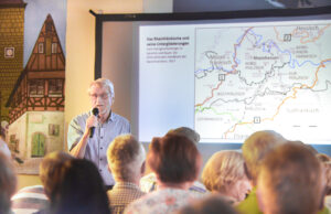 Unterschiedliche Klänge der rheinhessischen Dialekte Aufschlussreicher Vortrag über Mundarten im Zehnerhof