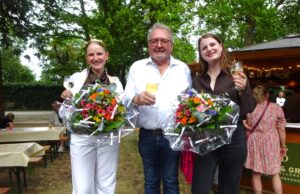 Das Rebblütenfest bleibt ein Besuchermagnet Edle Weine und Geselligkeit im idyllischen Laubenheimer Park