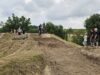 Jugendliche gestalten Schwabsburger Pumptrack-Bahn mit
