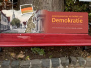 Eine Sitzgelegenheit mit Botschaft